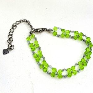 Bright Peridot Beaded Floral Bracelet